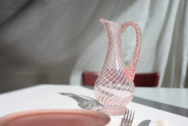 Carafe style "cesm-i bulbul" en rouge et rose