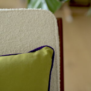 Coussin “Lale” carré, vert et violet