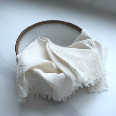 Serviette de table faite à la main, en soie, couleur crème